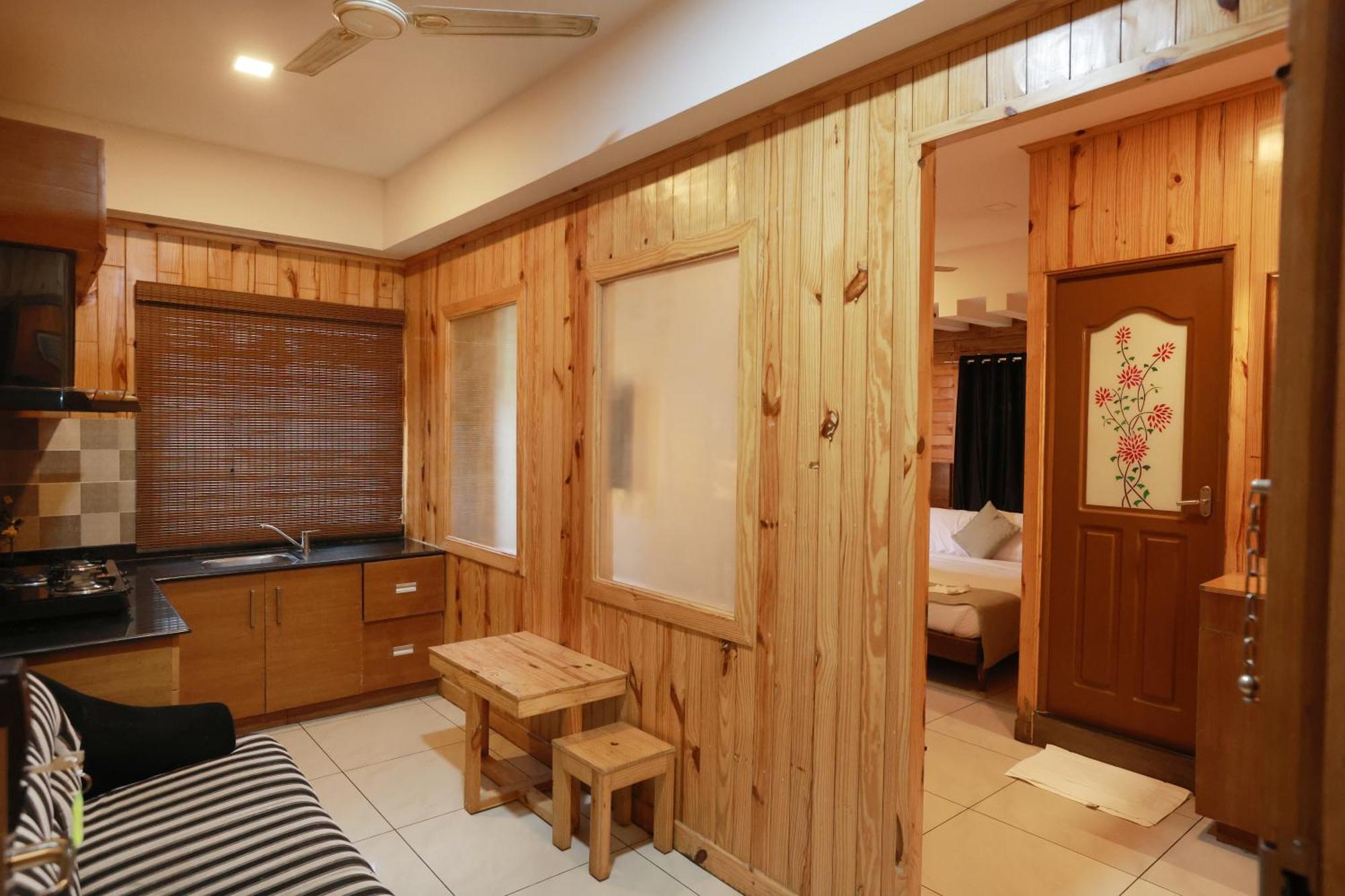 Отель Cmk Habitat Centre Коччи Экстерьер фото